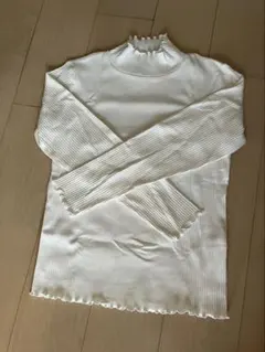 ハイネックtシャツ