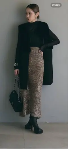 ANDREA＆Co. AUBREY ゴールドフェザースカート