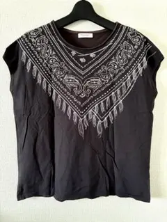 ユナイテッドアローズ ペイズリースカーフ 刺繍Tシャツ　F