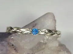 鮮やかなビビッドブルー★ドイツアウイナイトリングSV編み込み★