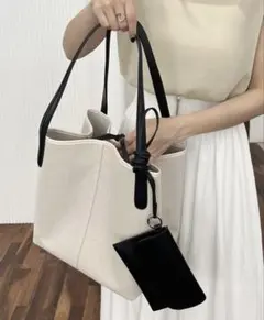 新品未使用　タグ付き　カプリシューレマージュ　バイカラートートバッグ