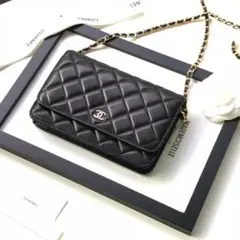 CHANEL ブラック ショルダーバッグ