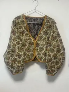 美品LOWRYS FARM花柄 クロップド丈 カーディガン　レトロ