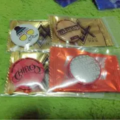 AMAZING WORLD / REVOLUTION 缶バッチ