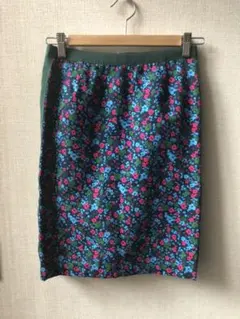 サカイ ラック（sacai luck） コットンフラワープリントスカートのサムネイル