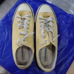 コンバース　REACT スニーカー　イエロー