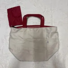 adidas ベージュと赤のトートバッグ