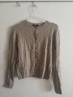 UNIQLOケーブルカーディガン