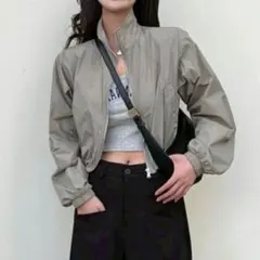 ショート丈ナイロンブルゾングレー クロップド 韓国ファッションY2Kストリート