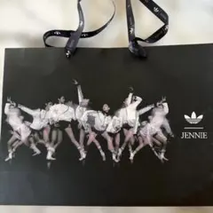 adidas JENNIE コラボ ショッパー