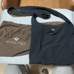 ボッテガべネタ　ショルダーバッグ