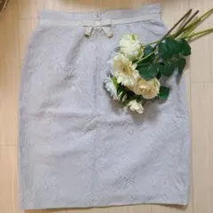 MISCH MASCH ライトグレー 花柄刺繍 タイトスカート S