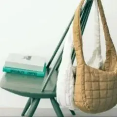 ショルダーバッグ 斜めがけ