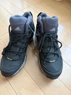 ⭐︎新品⭐︎adidas トレッキングシューズ 23cm　ゴアテックス