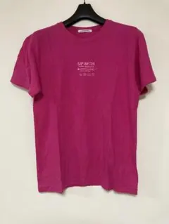 シンシア　ピンクTシャツのサムネイル
