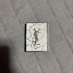 YSL アイシャドウ パレット クチュール ミニ クラッチのサムネイル