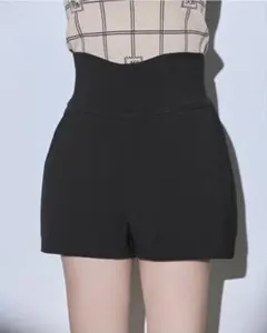 ミシェルマカロン 美脚になれるショートパンツ 新品未使用 タグ付き 2026年最新】michellMacaron レディース ショートパンツ・ハーフパンツ