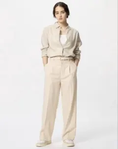 UNIQLO ユニクロ　タックワイドパンツ　標準丈　M クリーム