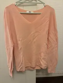 UNIQLO ピンク Vネックセーター Mサイズ