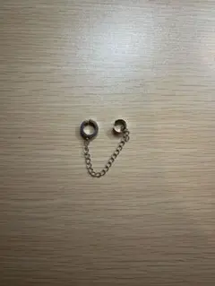 チェーン付きイヤーカフ