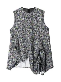 新品　UN3D. 新品　TUCK GATHER SLEEVELES TOPのサムネイル