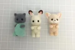 シルバニアファミリー　ショコラウサギ・フェネック・黒ペルシャネコの小さい赤ちゃん