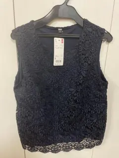 新品タグ付き♡ユニクロ　レースノースリーブT ネイビー