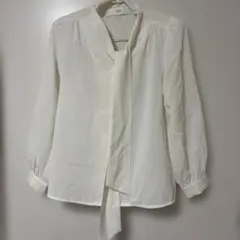 toccocloset ボウタイブラウス 長袖 ホワイトのサムネイル