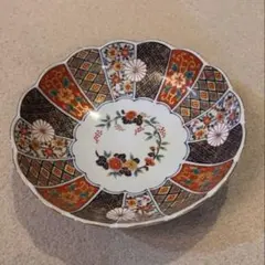 花柄の八角形皿 2枚セット 唐津焼です 定価一枚一万円で購入しました 花柄の八角形皿 2枚セット 唐津焼です 定価一枚一万円で購入しました