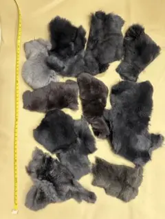 リアルファー生地　ラビット　 手芸材料　アクセサリー　 毛皮　キャンプ