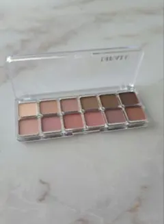 【新品】DIKALU アイシャドウパレット