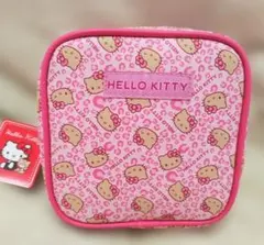 ハローキティ　ポーチ　スクエアポーチ　ヒョウ柄　日焼けキティ　ピンク