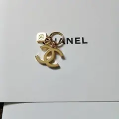 CHANELホリデー限定ココマーク2024チャームキーホルダー 正規品