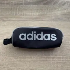 adidas アディダスのサムネイル