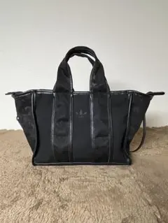 【値下げ】adidas アディダス　モノグラム　2way トートバッグ ブラックのサムネイル