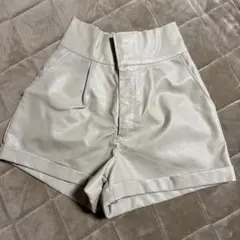 グレイル レザーショートパンツ