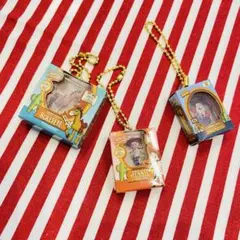 TOY STORO / ガチャ