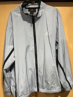 Jordan ナイロンジャケット ライトグレー