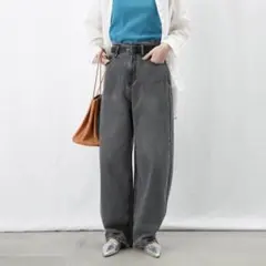 美品 ルカ LADY LUCK LUCA ブラック カーブ デニム パンツ 38のサムネイル