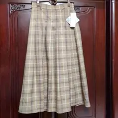 【新品未使用タグ付き】ベージュ系チェック フレアロングスカート
