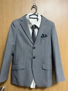 BTZ 男子卒業式スーツ　シャツネクタイポケットチーフ付き　160A