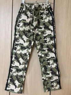 新品☆BREEZE 迷彩柄　パンツ　140