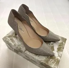 【美品】シャンパンゴールド パンプス ハイヒール 23.5cm 結婚式のサムネイル