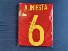 【期間限定】元スペイン代表A・イニエスタ直筆サイン入りユニフォーム Amazon.co.jp: 証明書付きICONS ICAISS15 イニエスタ スペイン