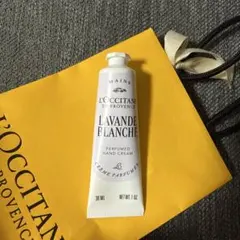 L'OCCITANE LAVANDE BLANCHE ハンドクリームのサムネイル