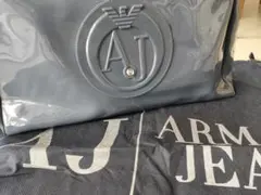 値下げ中 アルマーニジーンズ エナメルトートバッグ グレー　armani
