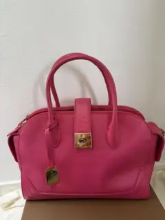 Item thumbnail for item 2da58890-4948-4fb0-b8ca-c33e53154267