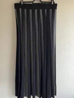 新品タグ付き　ヘリンボーン柄ロングプリーツスカート
