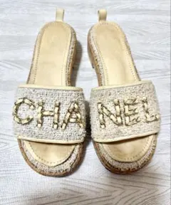CHANEL カメリアビーチサンダル 36 PVC ゴールド シャネル - メルカリ