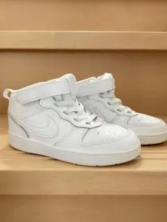 ナイキ　キッズ　16 コート　バーロウ